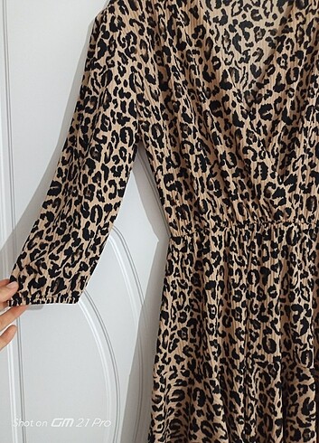 38 Beden kahverengi Renk Leopar desenli elbise 38 beden Dks marka