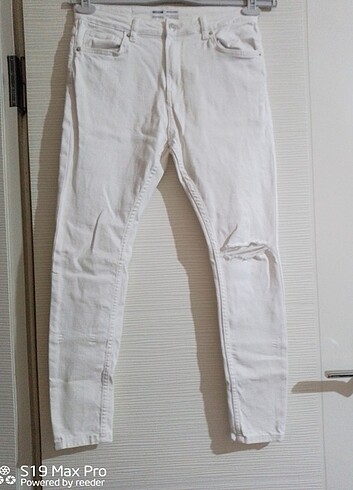 Bershka beyaz yırtık Jean pantolon 42beden