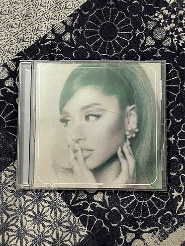 Ariana Grande Positions Cd