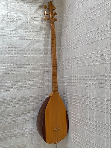 kısa saplı saz (cura)