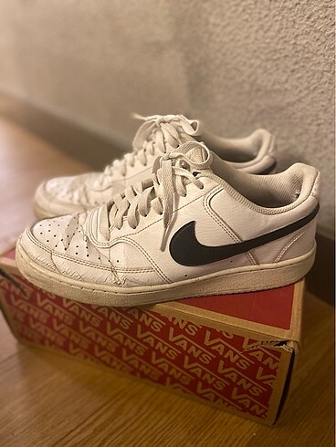 Nike Beyaz Ayakkabı