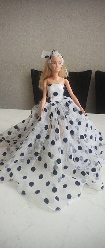 Barbie bebek 