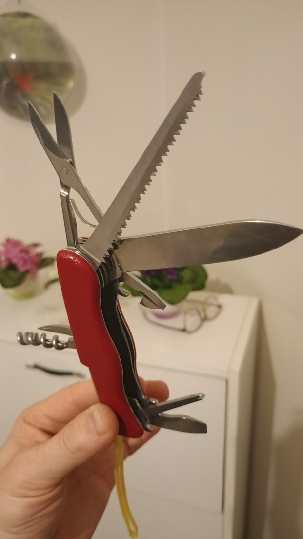 Kırmızı Çok Fonksiyonlu Cep Çakısı - Görsel 3