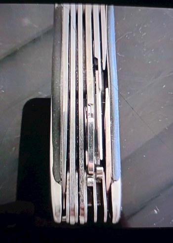 Gri Çok Fonksiyonlu Katlanır Çakı - Görsel 3