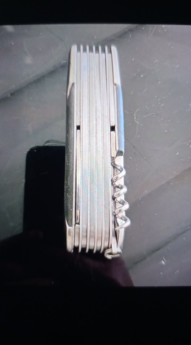 Gri Çok Fonksiyonlu Katlanır Çakı - Görsel 2