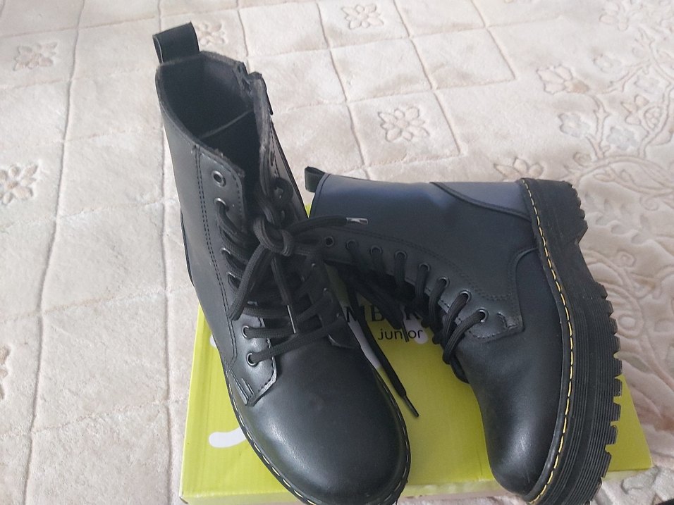 Siyah Fermuarlı Dolgu Topuklu Kadın Botları - Görsel 2