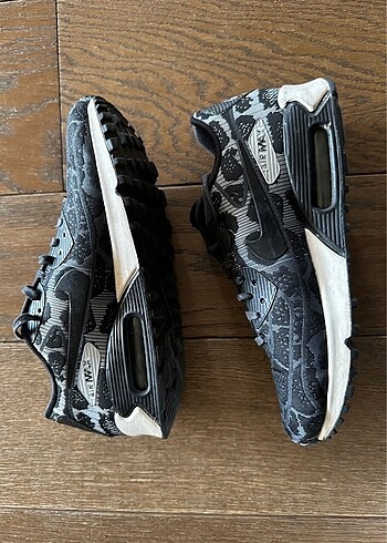 39 Beden Nike Air Max 90 leopar desenli