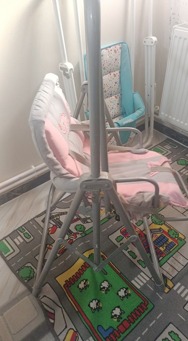 Pembe ve Gri Bebek Mama Sandalyesi salanan koltuk salıncak - Görsel 4