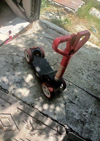 Beden kırmızı Renk Kırmızı Çocuk Scooterı