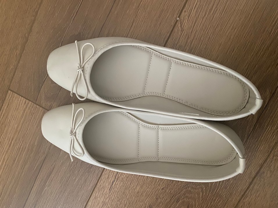 Açık bej rengi LCW babet - Görsel 3