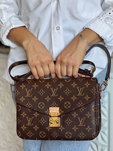 Louis Vuitton Kol çantası