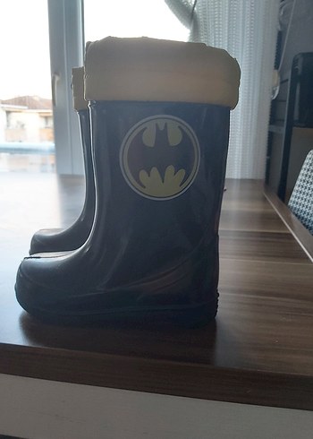 28 Beden Erkek çocuk yağmur çizmesi