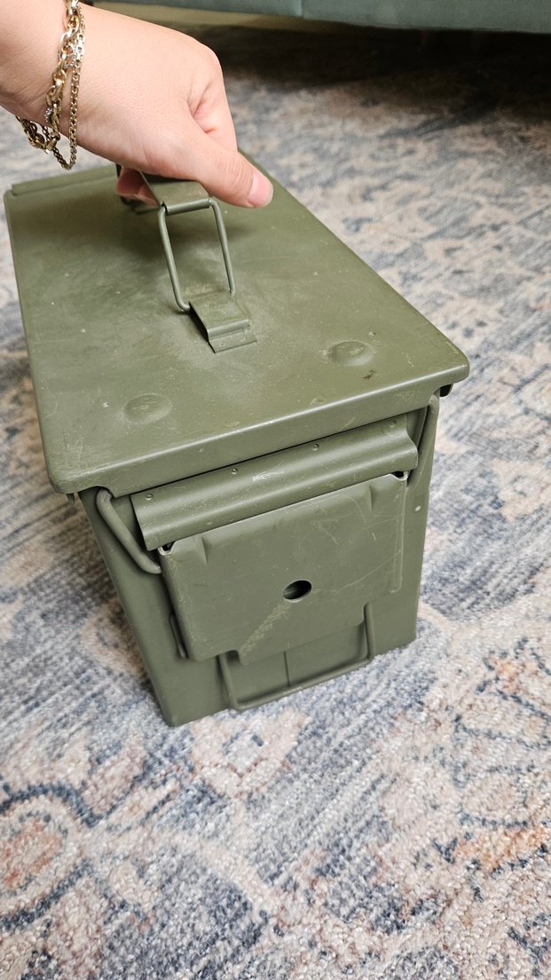 Kahverengi Metal Taşıma Kutusu/muhimmat sandigi - Görsel 3