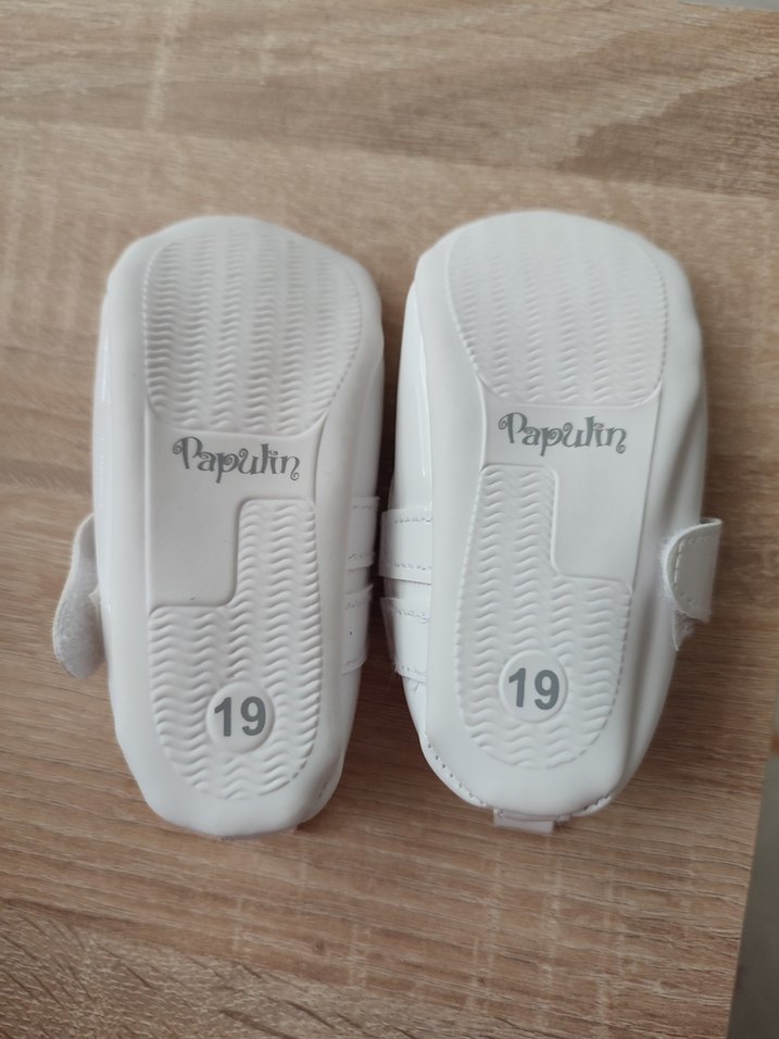 Kız Çocuk Beyaz Rugan Cırtlı Babet Ayakkabı - Görsel 2