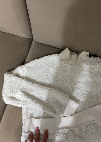 Beyaz Yüksek Yakalı Kadın Triko Kazak - Görsel 3