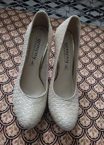 40 Beden Gold rengi