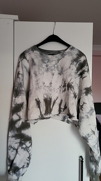 m Beden Batik desenli crop