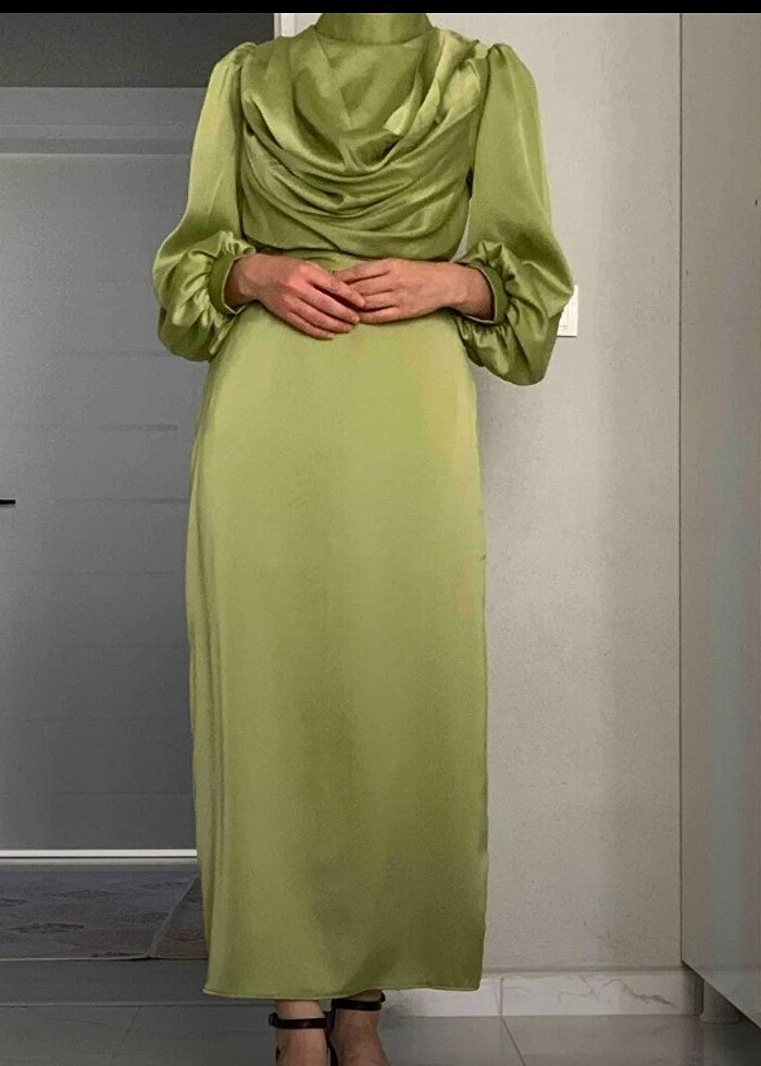 Saten elbise - Görsel 2