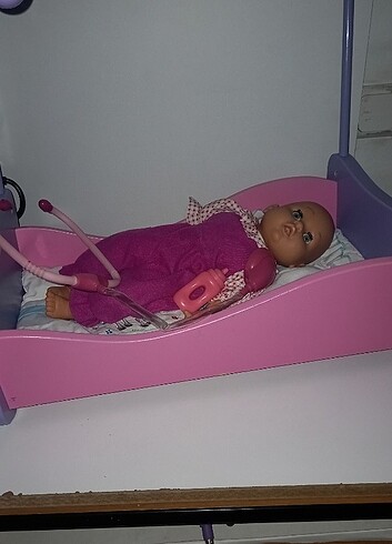 İnteraktif konusan bebek