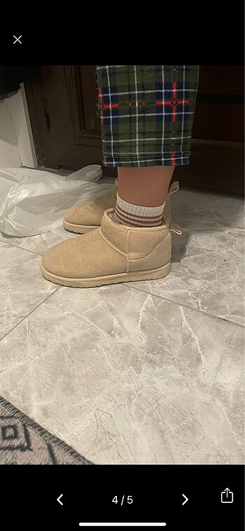 38 Beden ten rengi Renk Bej ugg