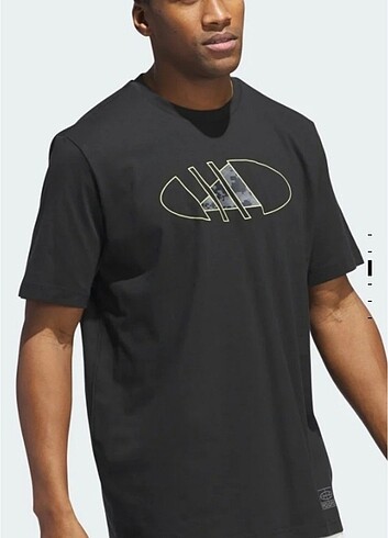 Adidas T-shirt