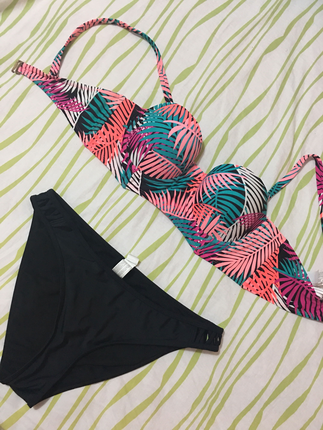 Desenli etnik bikini