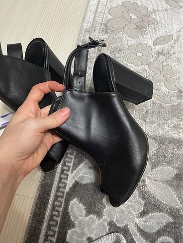 35 Beden siyah Renk Topuklu ayakkabı