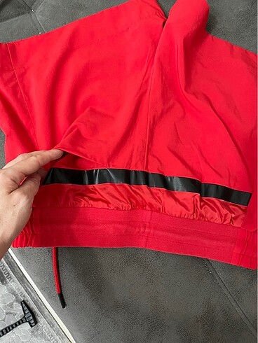 xs Beden kırmızı Renk Nike orjinal şort