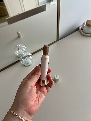  Beden Rare beauty bronzer