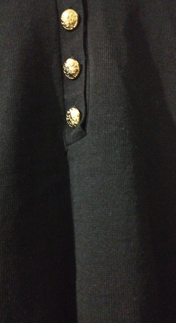 Gold Düğmeli Siyah Kadın Kazak - Görsel 2