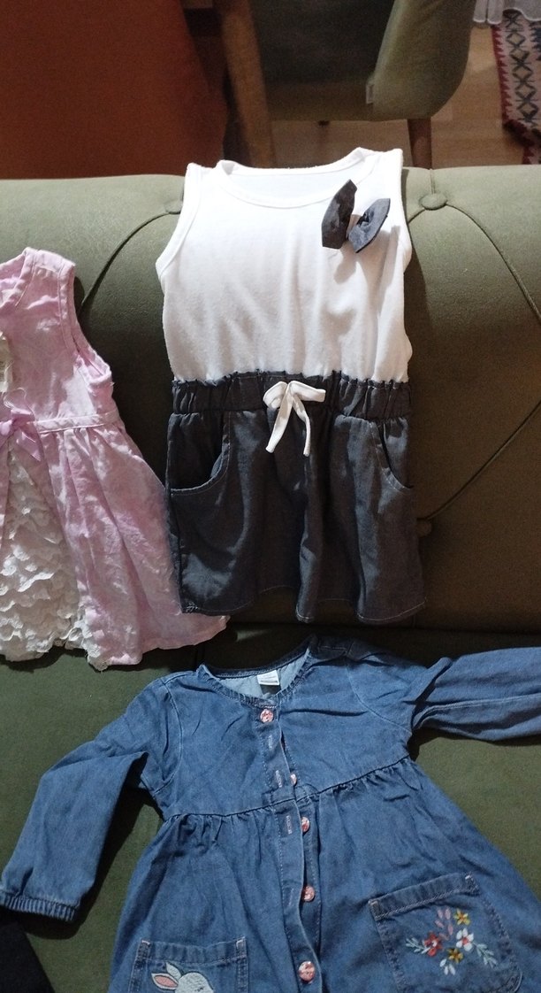 Nakışlı Mavi Kız Denim Elbise - Görsel 3