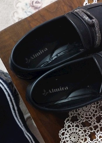 Siyah Parlak Deri Zincir Detaylı Kadın Loafer - Görsel 5