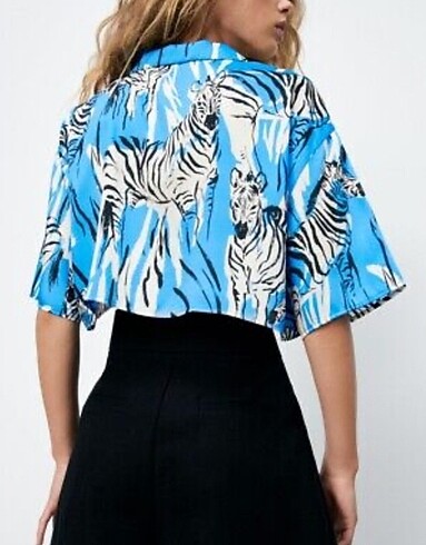 xs Beden Zara mavi zebra crop gömlek üst
