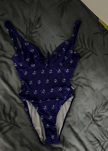 Mor Bağlamalı Desenli Dantelli Kadın Mayo - Görsel 2