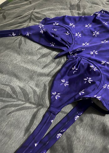 Mor Bağlamalı Desenli Dantelli Kadın Mayo - Görsel 3