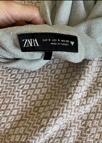 Zara Simli buluz