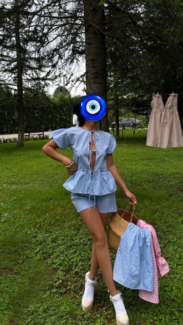 Mavi Kısa Denim Tulum, Bel Detaylı, V Yaka - Görsel 2