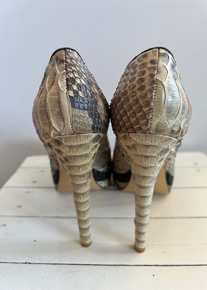 Flower Deri Topuklu Ayakkabı - Görsel 4