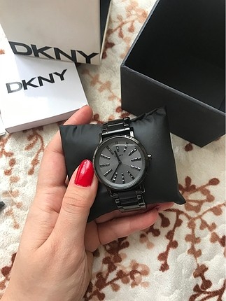 Dkny siyah metal saat