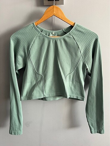 H&M kısa spor üst