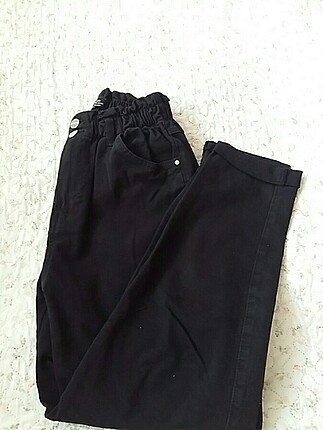 38 Beden siyah Renk Bershka siyah pantolon
