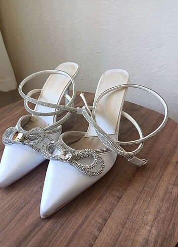 40 Beden Stiletto