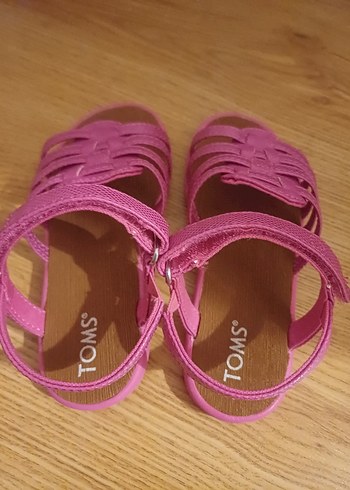 TOMS Kız Çocuk Parlak Pembe Terlik