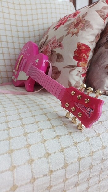  Beden Müzikli gitar