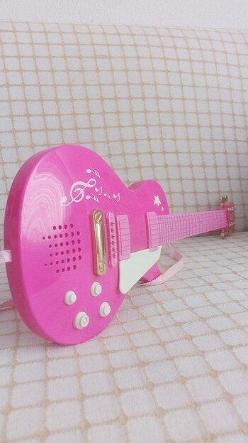  Beden Renk Müzikli gitar