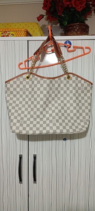  Beden Louis Vuitton Çanta 