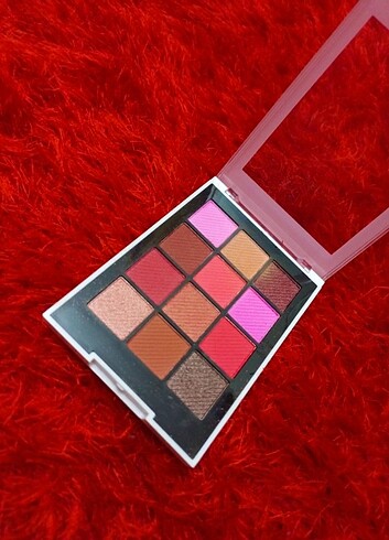 MAC Lameila 12li simli far paleti