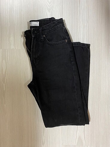 bershka siyah mom jean
