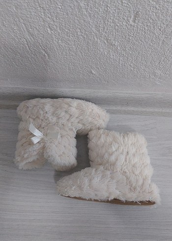 Kızlar için Beyaz Kürklü Sıcak Ev Terlikleri - Görsel 5