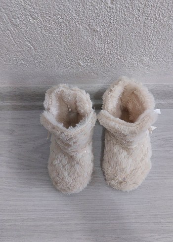 Kızlar için Beyaz Kürklü Sıcak Ev Terlikleri - Görsel 2